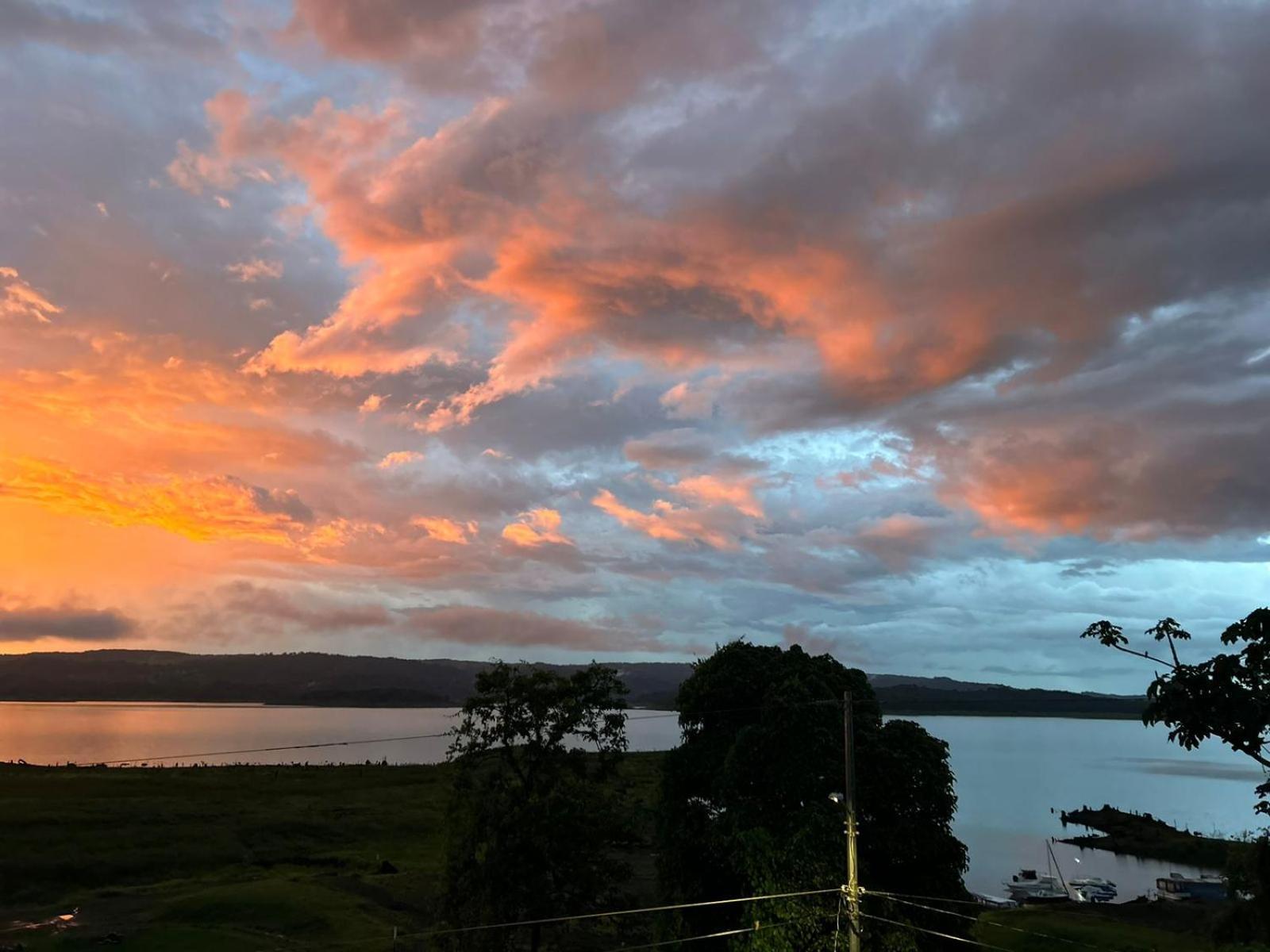 Villas Paradise Arenal Volcano Lake View El Castillo Экстерьер фото